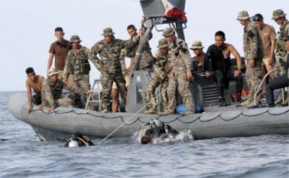 philippine-navy-search-rescue-plane-crash.jpg
